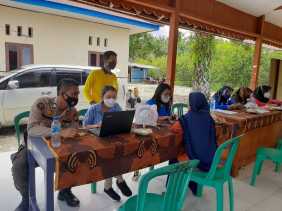 Polsek Ukui dan Puskesmas Gelar Vaksinasi di Dua Desa