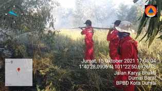 Akibatkan Cuaca Panas 3 Hektare Lahan Terbakar Di Dumai