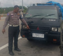 Gerak Cepat Personel PJR Amankan Pengendara Lawan Arus di Tol Permai.