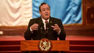 Presiden Guatemala Positif Virus Corona