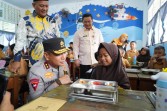 Kunjungi MIN 1 Pekanbaru, Kapolda Riau Sampaikan Progres Satu Tahun Program Makan Bergizi Gratis