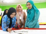 Henny Wahid Puji Karya Batik SLBN Pembina Pekanbaru