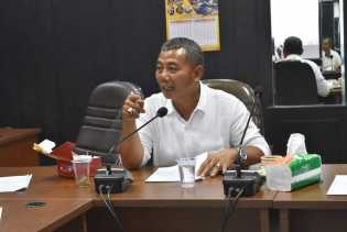 Anggota DPRD Pekanbaru Nilai Penjualan BBM Pakai Aplikasi Membingungkan Warga.