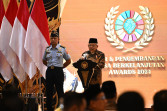 Kontribusi Tingkatkan Perekonomian Masyarakat, PLN Group Borong Penghargaan CSR Awards 2024 Kementerian Desa PDTT