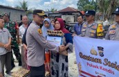Polsek Kandis Salurkan Bantuan Sembako untuk Korban Kebakaran di Kelurahan Telaga Sam Sam