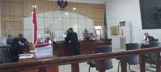 JPU Tak Bisa Hadirkan Terdakwa, Majelis Hakim PN Dumai Tidak Lanjutkan Persidangan