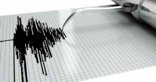 Gempa Bumi 7,6 SR Guncang Papua