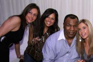Mike Tyson Beberkan Alasan Menikah Tiga Kali