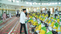 Bupati Rohil Lepas 281 Jamaah Haji Menuju Pekanbaru