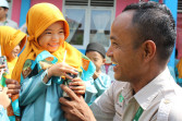 Hari Susu Sedunia, Apical Dumai Bagikan 3453 Susu untuk Tingkatkan Gizi Anak Sekolah