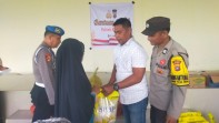 Polsek Kandis Salurkan Bantuan Sosial untuk Masyarakat Suku Sakai