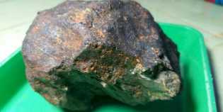 Kejadian Langka, Batu Meteor Jatuh Di Lampung Tengah