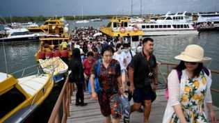 Bali Waspadai Corona, Ribuan Turis China Bakal Dipulangkan