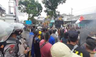 Unjuk Rasa di KPU Tasikmalaya Ricuh, Sejumlah Orang Luka