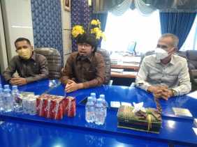 Bantah Ada PLT Ketua DPRD Pekanbaru, Ginda : Pimpinan Kolektif Kolegial 