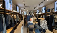 Hadir dengan Desain Interior Refreshed dan Relaxed, Levi’s® Ajak Denimhead Selebrasi 555 Relaxed Straight