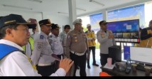 Ditlantas Polda Riau Bersama Instansi Terkait Survei Jalan dan Pantau Arus Lalu Lintas Jelang Nataru di Pelalawan