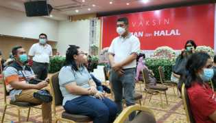 Relawan Peduli Covid-19  Riau Ajak Masyarakat Ikut Vaksinasi, Cukup Bawa KTP