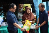Terang Berkah Ramadan, PLN UID Riau dan Kepri Hadirkan 1.200 Paket Sembako Murah untuk Masyarakat Pekanbaru