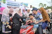 Berkah Ramadhan, TP PKK Rohil Berbagi Takjil Kepada Masyarakat