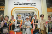 Pameran Kriyanusa 2024: Ibu Wury Ma’ruf Amin Apresiasi Karya Lulusan PKW Kemendikbudristek