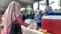 Dorong Inklusi Keuangan, BRK Syariah Fasilitasi UMKM “Kampong Ramadan Kite” dengan QRIS