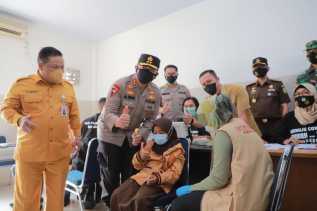 Polda Riau Gelar Vaksinasi Akbar di 350 Titik Dan Berikan Hadiah Menarik Kepada Peserta Vaksin