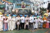 Apresiasi Program Digitalisasi Masjid, Mendagri Serahkan QRIS ZISWAF BRK Syariah di Kepri