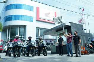 Ajak Konsumen CB150X Keliling Kota Pekanbaru, Capella Honda Memulai Rangkaian Festival Hari Pelanggan Nasional 2022
