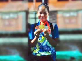 Pelajar Riau Diva Anggraini Raih 3 Medali di Kejuaraan Renang Antar Sekolah Se Indonesia