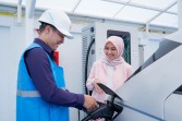 Gandeng Indosat Business, PLN percepat Ekosistem EV Lewat Digitalisasi SPKLU dan Transformasi Layanan Energi