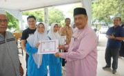 SMAN 8 Pekanbaru Beri Apresiasi Pada Siswa yang Raih Juara Akademik di Sekolah