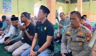 Personel Polsek Kandis dan Masyarakat Gelar Salat Gaib dan Doa Bersama untuk Korban Bencana Alam Tanah Air