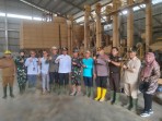 Wakil Bupati Rokan Hilir Tinjau Kilang Padi di Rokan Baru Pesisir