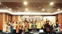 Tingkatkan Mutu Pendidikan, Rektor Unilak Buka Bimtek Pengimbasan Calon Penguji UKPPPG 2025