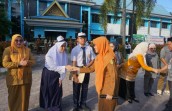 Awal Belajar Efektif, Ratusan Siswa Baru SMAN 8 Diserahkan ke Sekolah