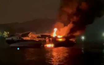 Kapal Ferry Dumai Line 5 Meledak Saat Parkir Di Pelabuhan 1 ABK Tewas, 1 ABK Masih Hilang
