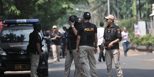 Polisi Buru Pelaku Pemilik Bom Palsu di Dekat Polres Cilacap
