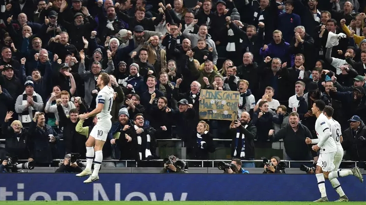 Dicari Mourinho, Ball Boy yang Bantu Spurs Tekuk Olympiakos Malah Menghilang