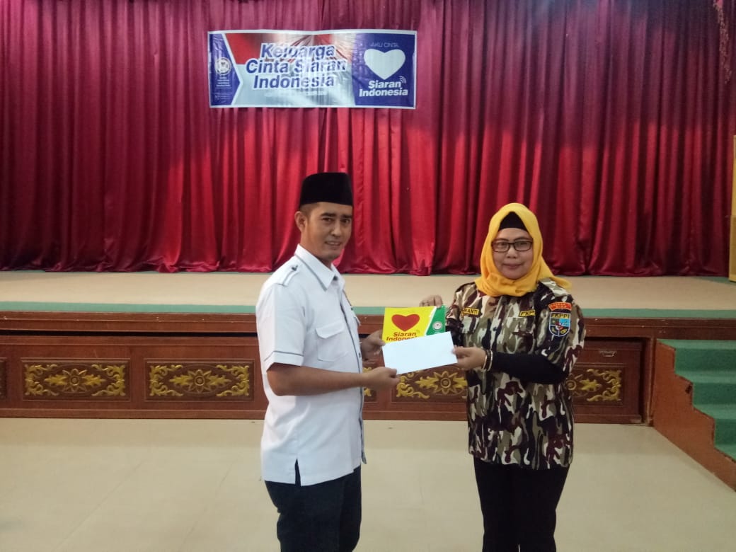 Jaga Kedaulatan Daerah Perbatasan KPID Riau Bentuk Kelompok Keluarga Cinta Siaran Indonesia di Kota Dumai. 