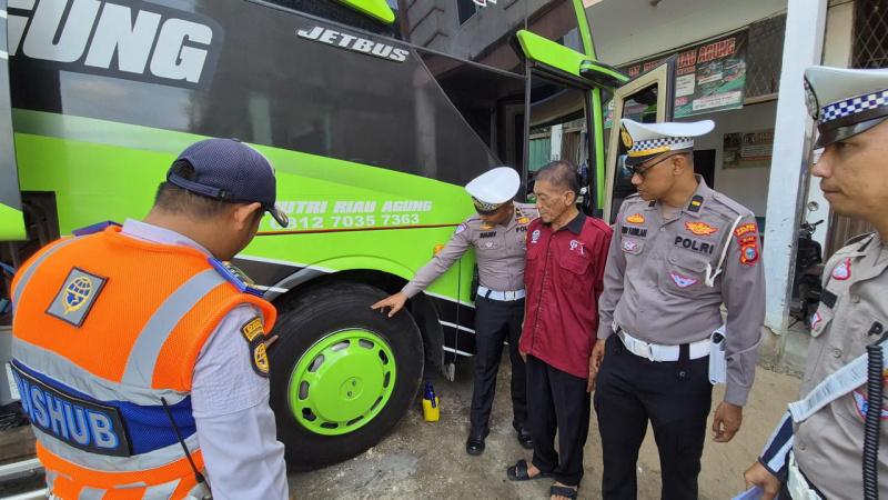 Polres Inhil Sosialisasi Keselamatan Lalulintas  kepada Pengusaha Angkutan Orang dan Barang