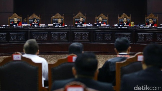 MK Coret 2 Saksi 'Ilegal' yang Diajukan Prabowo, Begini Ceritanya