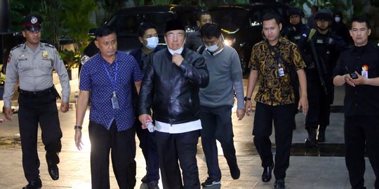 KPK tetapkan anak dan ayah, Wali Kota Kendari dan Cagub Sultra tersangka suap