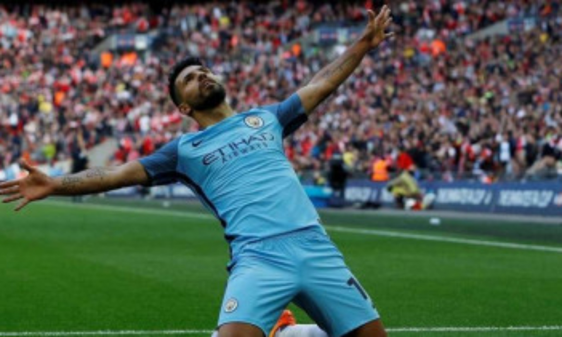 Aguero Perpanjang Kontrak di Manchester City Hingga 2021