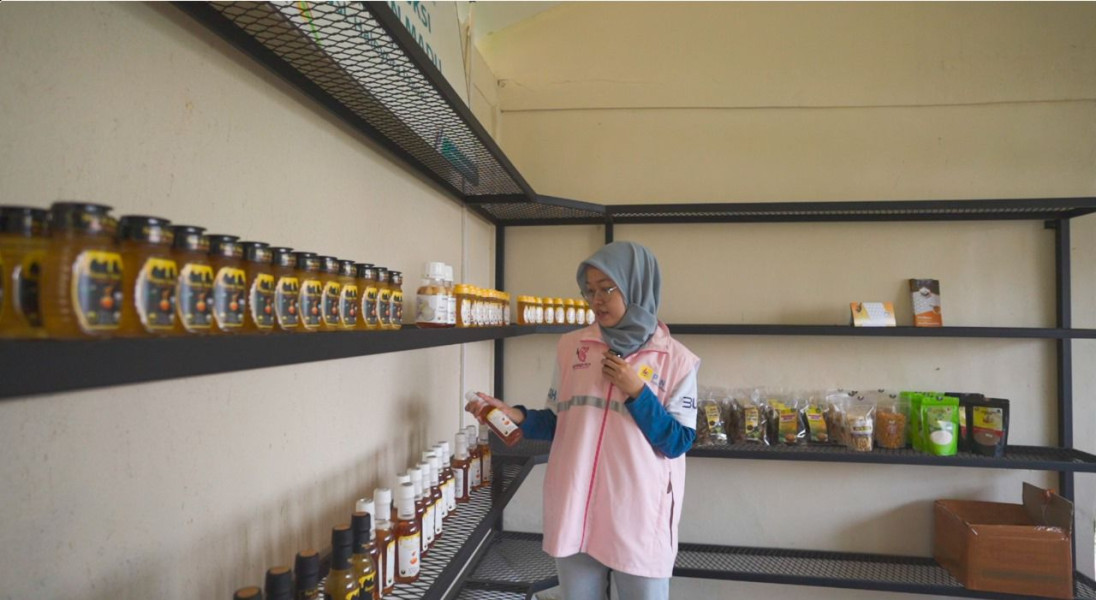Kembangkan Eduwisata Lebah di Garut, PLN Haleyora Power Salurkan Bantuan Alat Pengolahan Madu