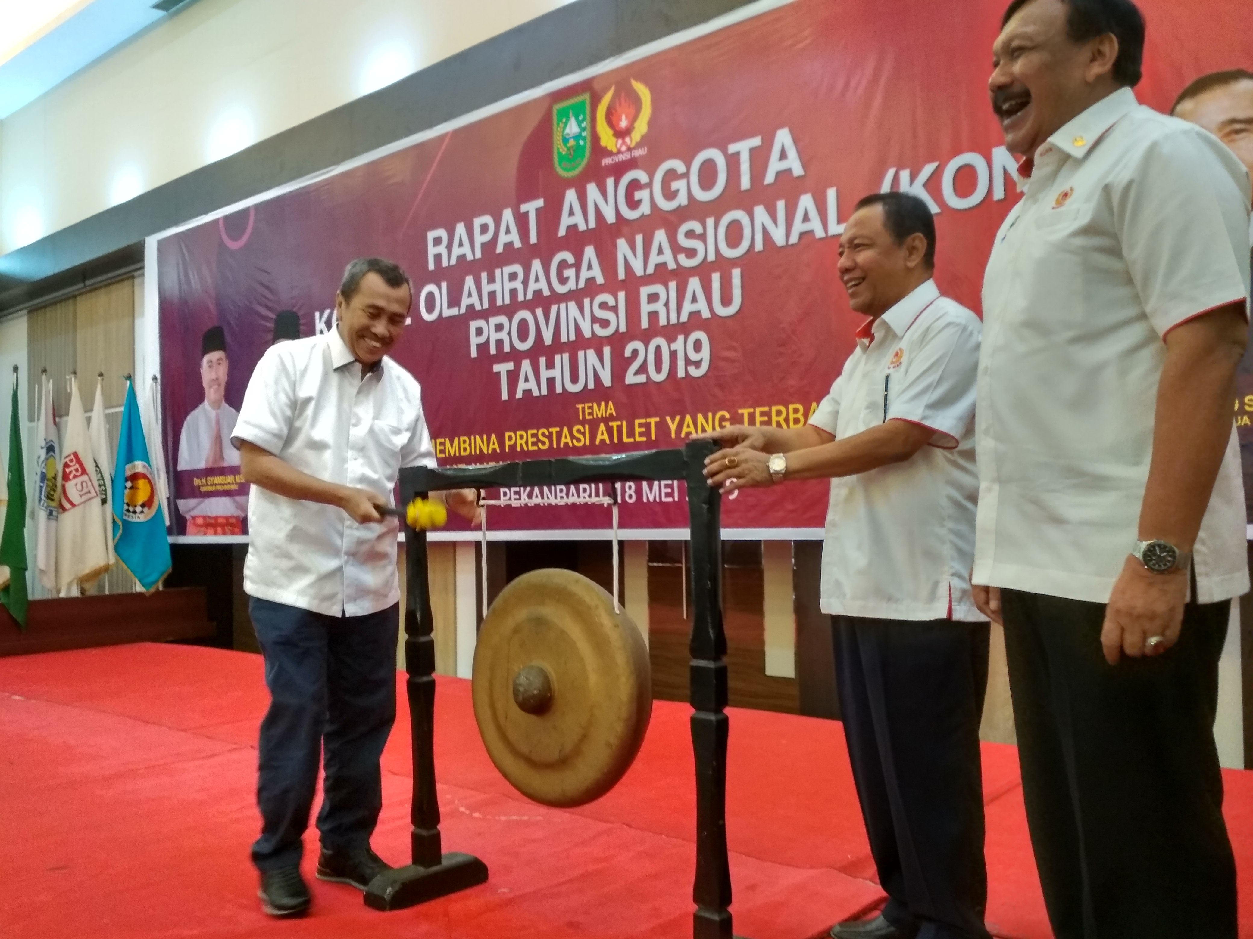Rapat Anggota KONI Riau Dibuka, Gubernur Riau Ingin Venue Eks PON Dimanfaatkan Lagi