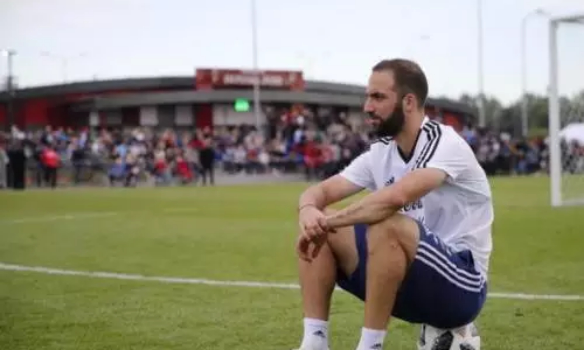 Disebut Tentara Bayaran, Higuain Balas Komentar Pedas Politisi Italia