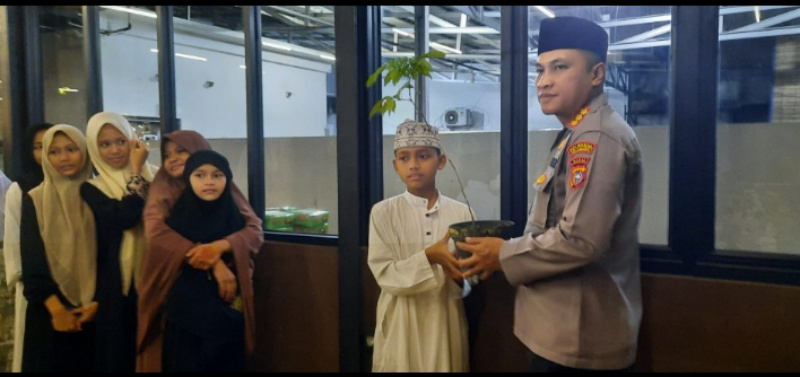 Jalin Silaturahmi Ramadan, Kapolresta Pekanbaru dan Sejumlah Kapolsek Buka Puasa Bersama Insan Pers