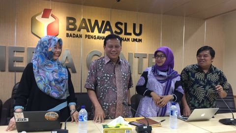 Bawaslu Kerjasama dengan Platfrom Media Sosial Tindak Kampanye Hitam