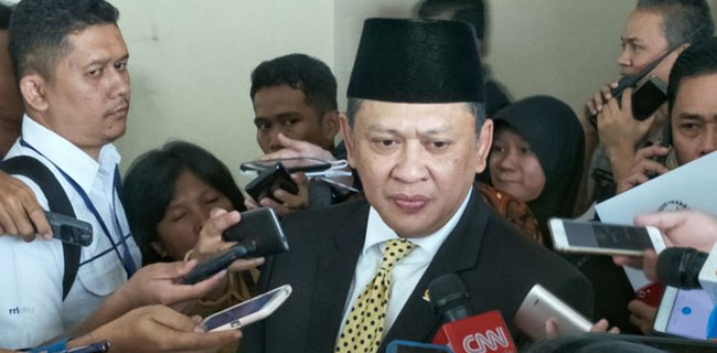 Komunikasi Menteri Kembali Ditegur Jokowi, Ketua MPR: Terjemahkanlah Dengan Baik